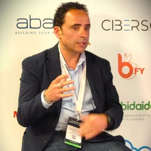 Santiago González